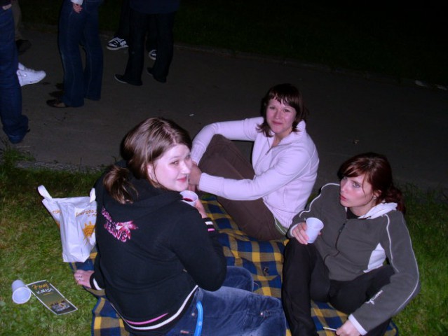 Piknik doma pet - maj 2008 - foto