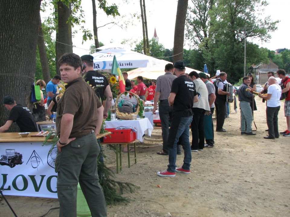 4. golažijada -na gmajni -tudi td cven - foto povečava