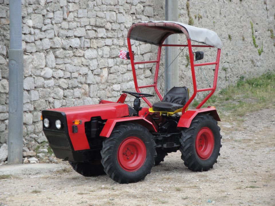 Traktorji iz otoka Cres, Lošinj - foto povečava