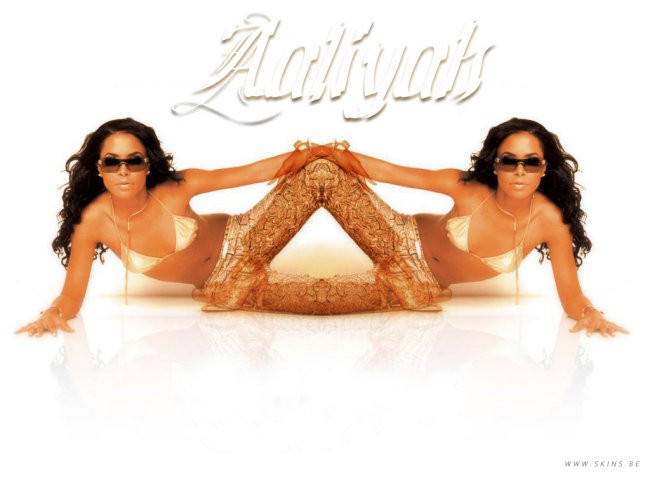Aaliyah - foto povečava