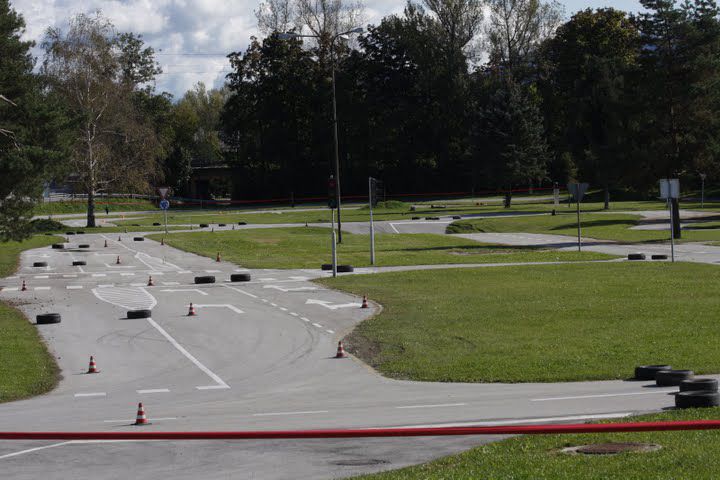 4.AVTOSLALOM LOČICA OB SAVINJI 2009 - foto povečava