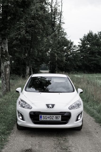 Peugeot 308 - foto