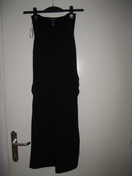 PRODANO-H&M črna oblekica, velikost S, oblečena 1x
