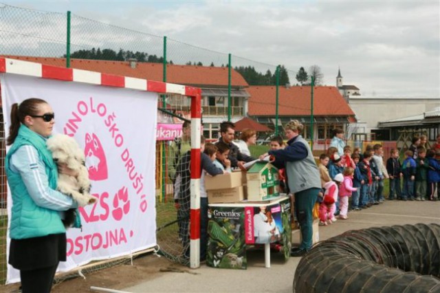 Nastop za otroke v Logatcu-18.04.06 - foto