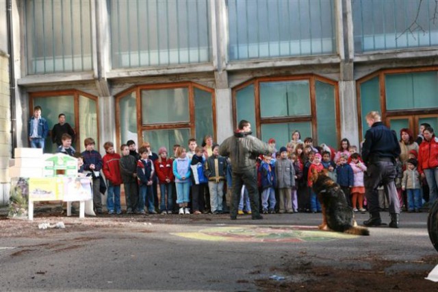 Nastop za otroke v Planini-11.04.06 - foto