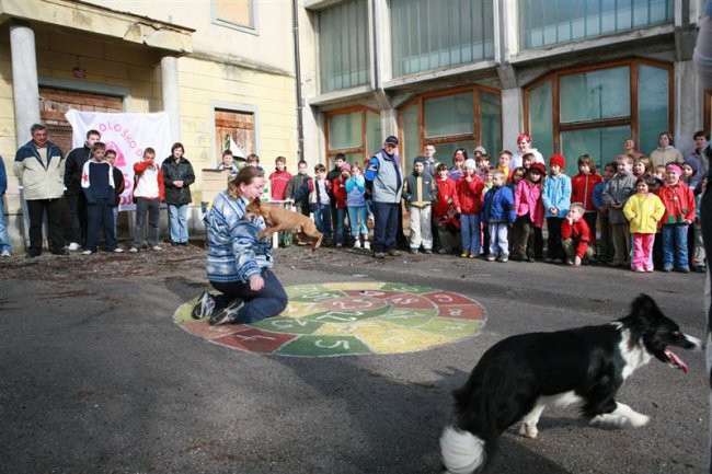 Nastop za otroke v Planini-11.04.06 - foto povečava