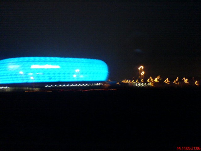 Alianz arena Munchen ponoci.
