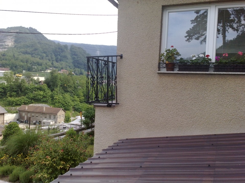 Kovinska ograja balkon - foto povečava