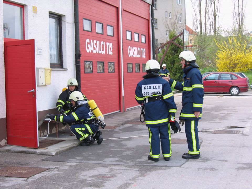 Tečaj za vodjo enote v Šmarju pri Jelšah 2010 - foto povečava