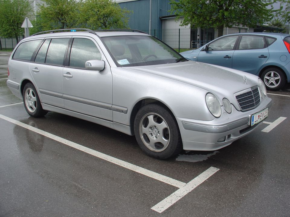 MB 2002 E320-T - foto povečava
