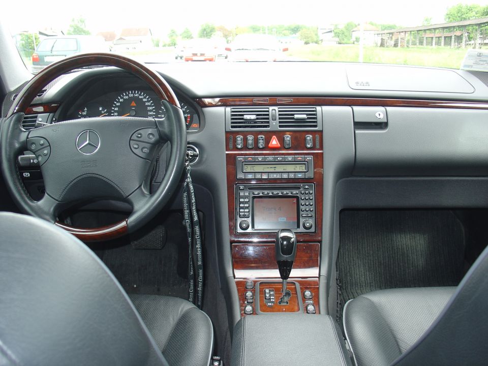 MB 2002 E320-T - foto povečava
