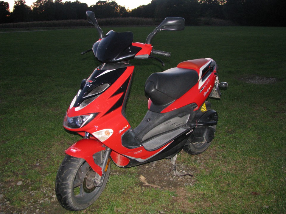 Moja aprilia sr di-tech - foto povečava