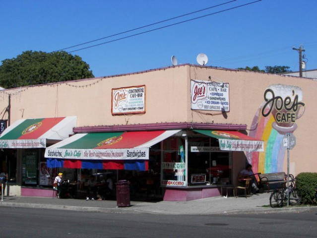 Commercial STreet - East side - foto