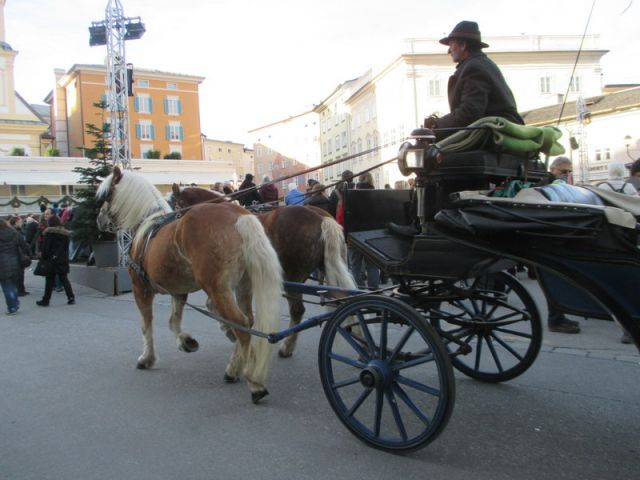 Praznični Salzburg 2022 in 2015 - foto