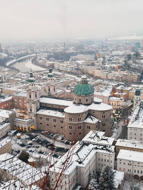 Praznični Salzburg 2022 in 2015 - foto