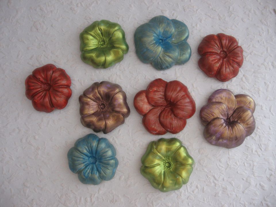rožice-magnetki pobarvane s twin color
