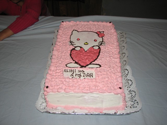 Moja torta hello kitty