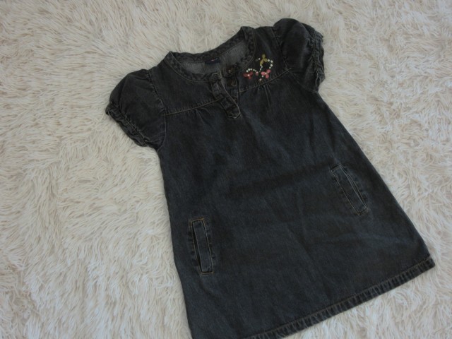 Jeans oblekica št. 116, 4 eur