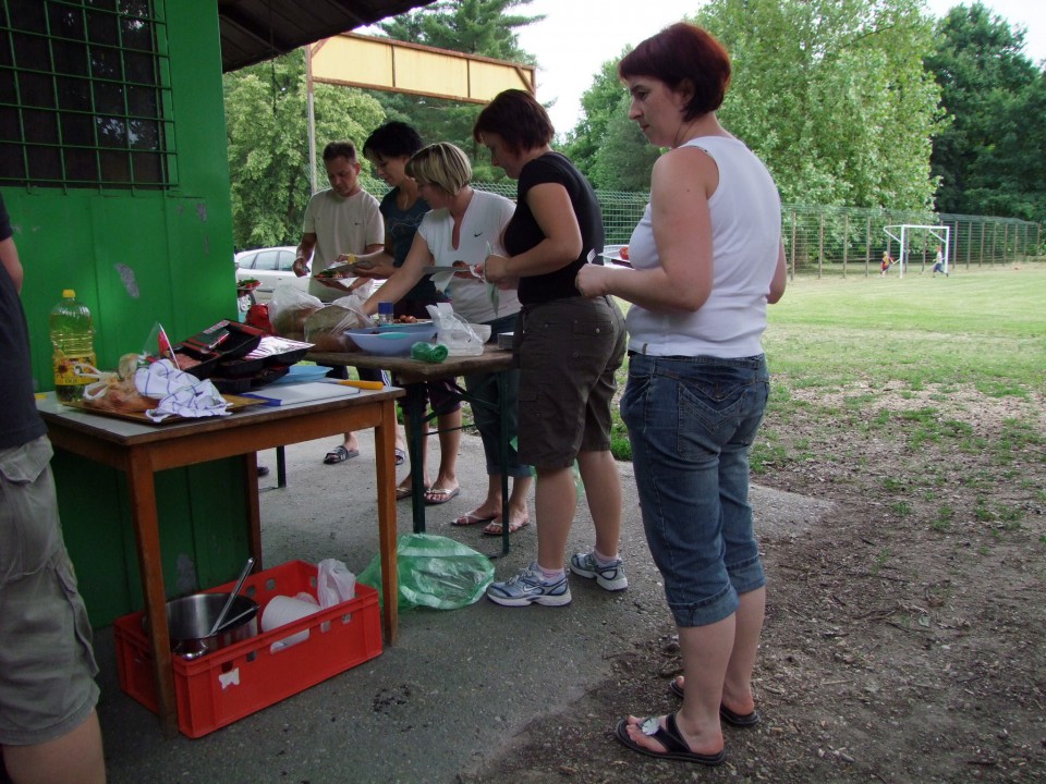 Piknik 10.06.2009 - 1.b razred  - foto povečava