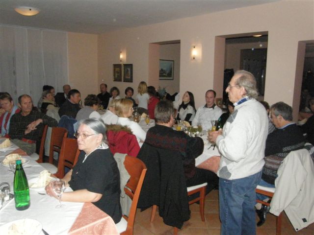 Prednovoletna večerja v Poljubinju 18.12.2010 - foto povečava