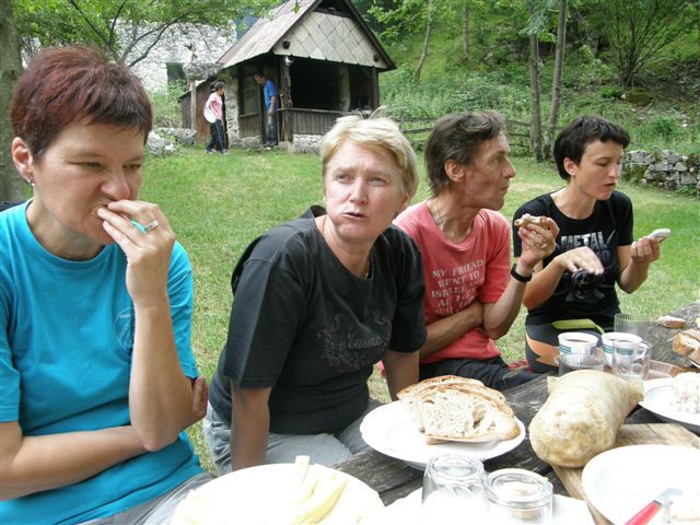 Pohod Javorca, izvir Tolminke 25.6.2012 - foto povečava