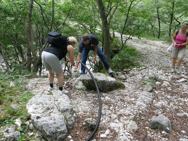 Pohod Javorca, izvir Tolminke 25.6.2012 - foto povečava