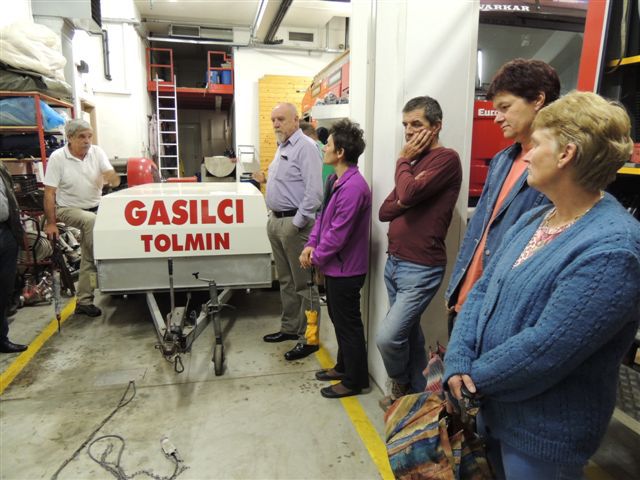 Gasilsko predavanje in ogled gasilskega doma  - foto