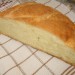 beli domači kruh iz krušne peči