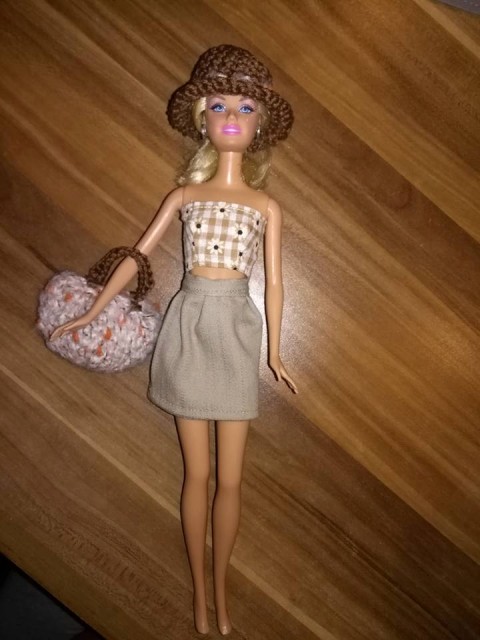 Barbie oblačila - novejša - foto