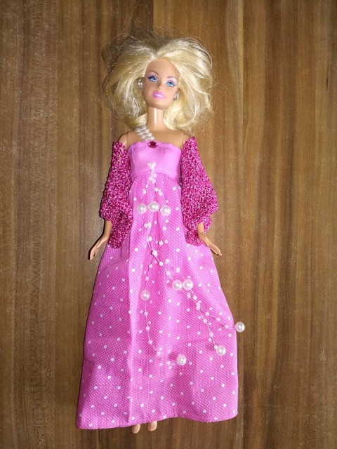 Barbie oblačila - novejša - foto