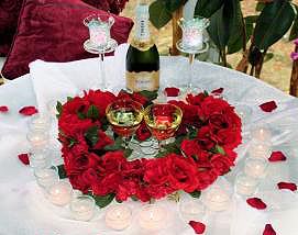 Darilo za Valentinovo - romatična večerja z rose šampanjcem
