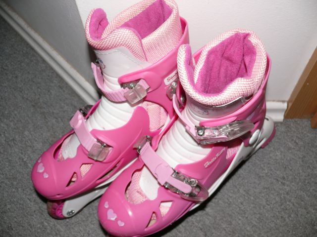 Hello kitty rolerji, 34-37, 45€