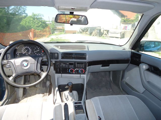 E34 525i,95 - foto