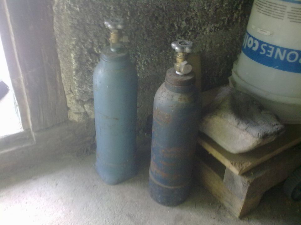 Bombe - foto povečava