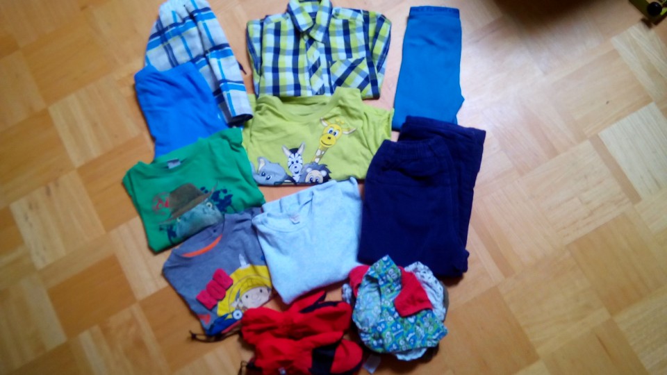 Oblačila za fantka, 3 leta, št. 98, vse 12 €