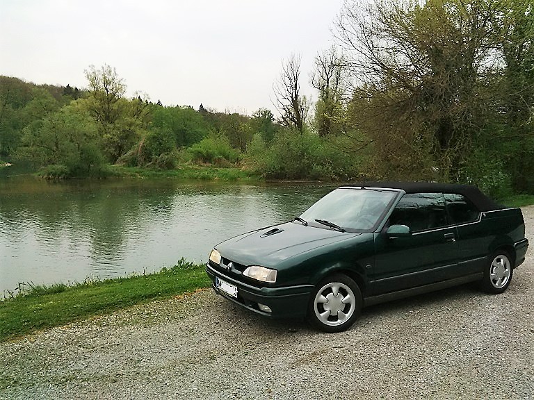 Projekt R19 16v cabrio - foto povečava