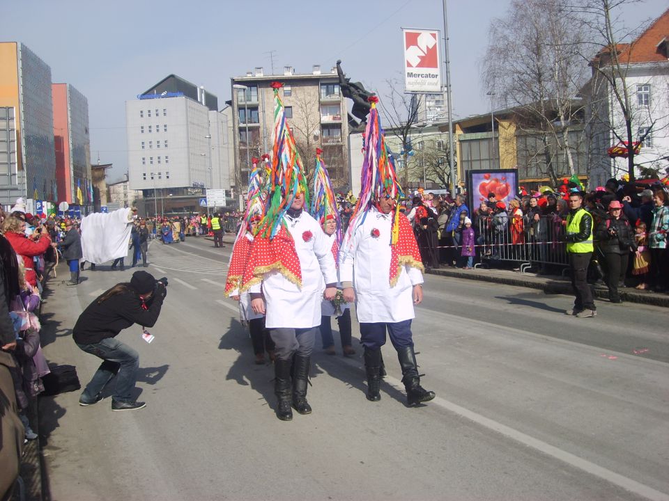 MAŠKARE V KRANJU 18.02.2012 - foto povečava