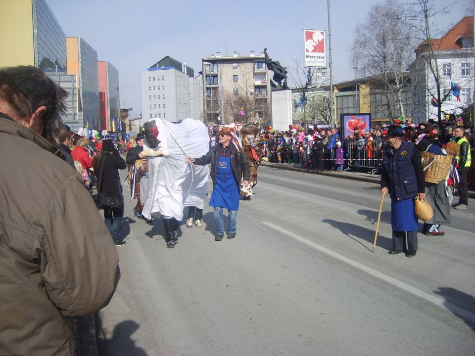 MAŠKARE V KRANJU 18.02.2012 - foto povečava