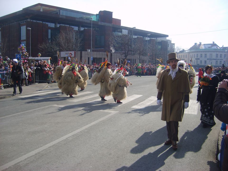 MAŠKARE V KRANJU 18.02.2012 - foto povečava