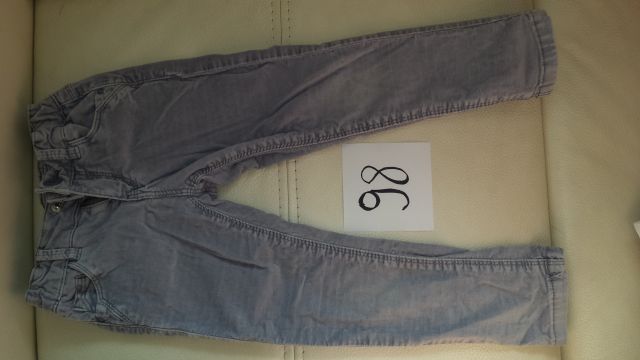 Žametne hlače Okaidi št. 98 4€