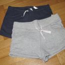 H&M kratke hlače (ene 110, druge 116), po kosu: 2,5€