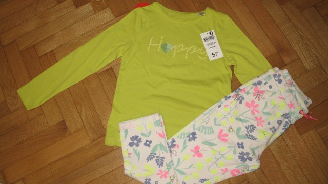 Komplet majica Okaidi (NOVA) in spodnji del Cool Kids, oboje 116, cena kompleta: 8,5€