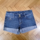 Kratke hlače št. 34, cena: 3,5€ + poštnina