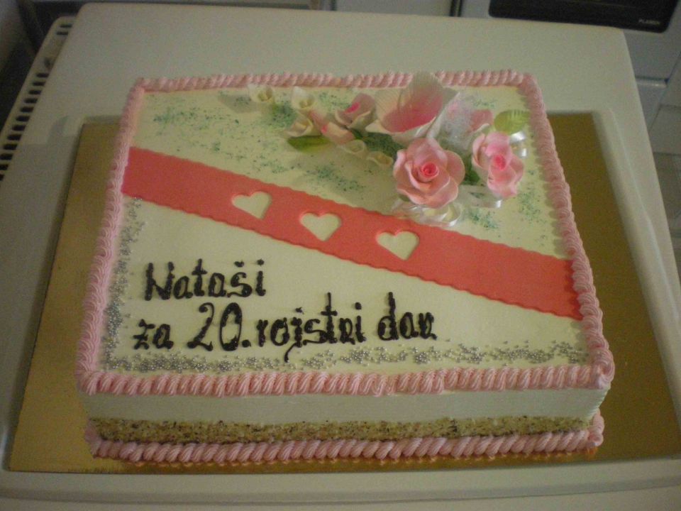 TORTE SLAVNOSTNE - foto povečava