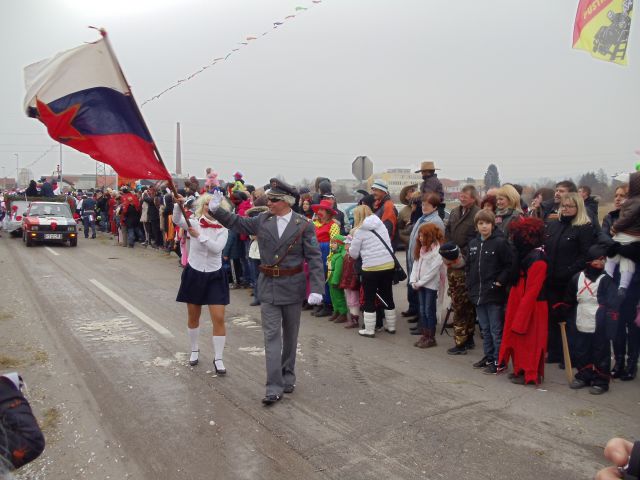 Pustni karneval 'Striček' na Viru - foto