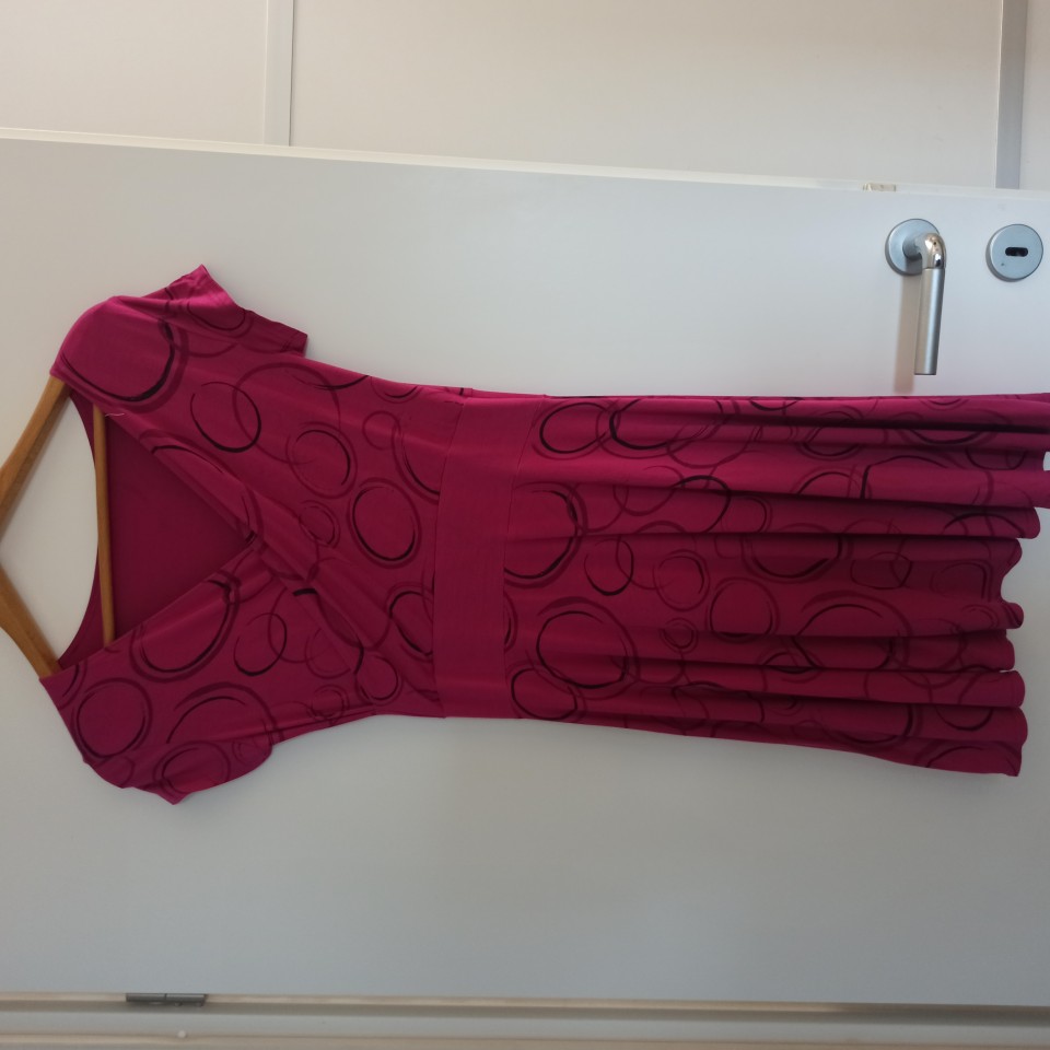 Oblekica 38 - foto povečava