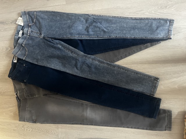 152 jeans - foto