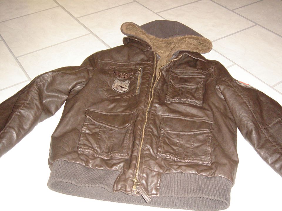 usnjena jakna C&A št. 164; cena .....€ 20,00