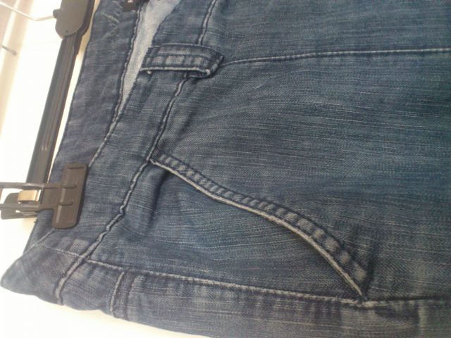 H&M kavbojke, ponošen videz, širše/ravne hlačnice,št.50,so bolj za 48-6€