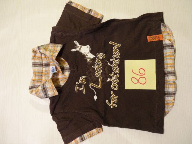 Majica z videzom t-shirt nad srajco 3 eur